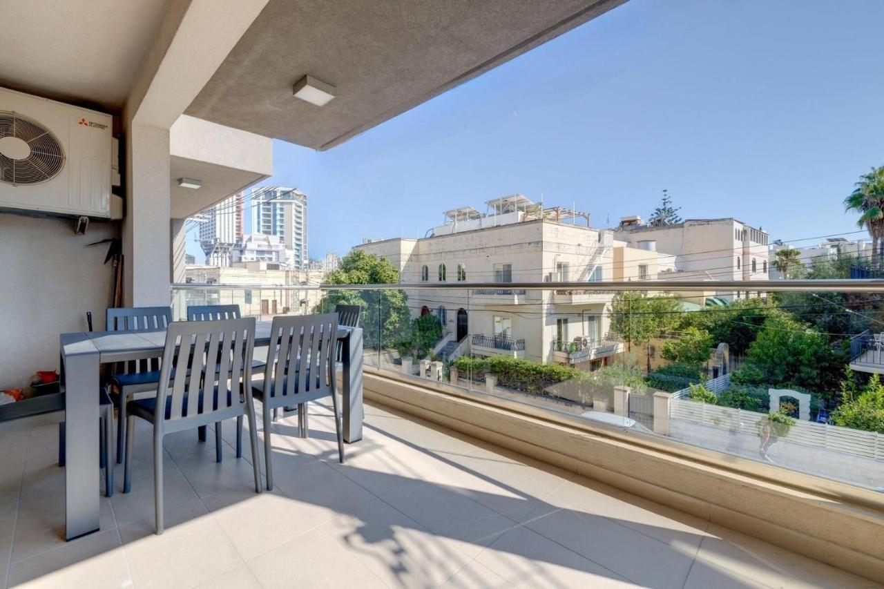 Marvellous 3Br Apartment In Central St Julians Saint Julian's Exterior foto